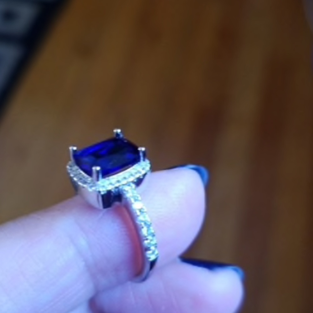 925 Silver Princess Cut Blue Sapphire Ring - Picture 3 of 3